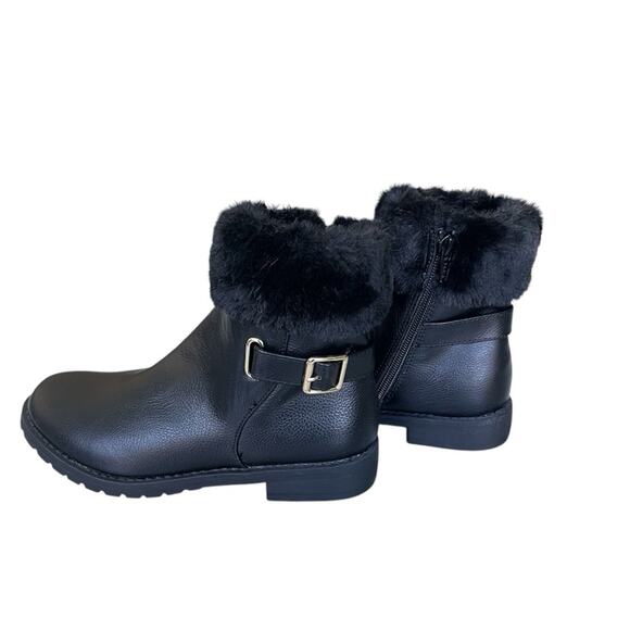 The Children's Place Faux Fur and Leather Side Buckle Booties Black Size 2 - Picture 4 of 7